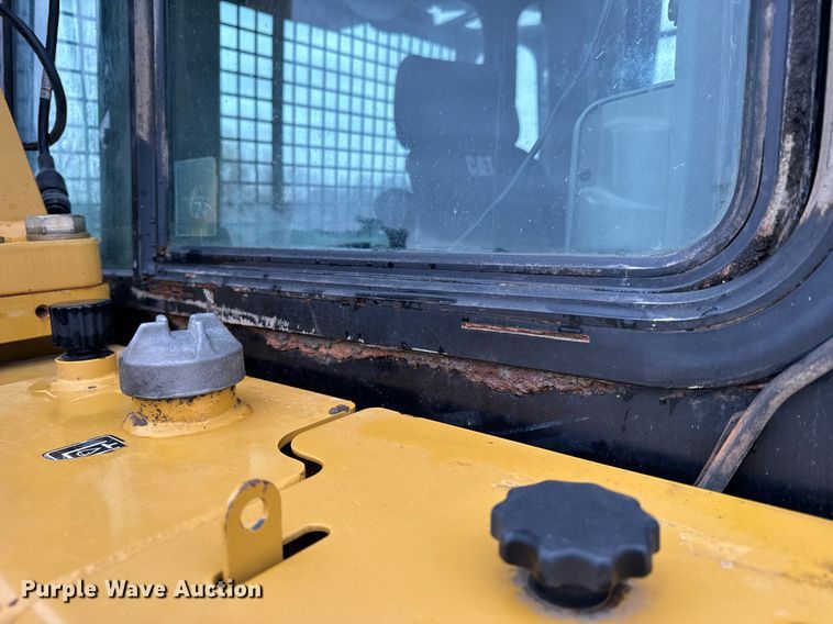 image for item NM9077 2012 Caterpillar D8T  dozer