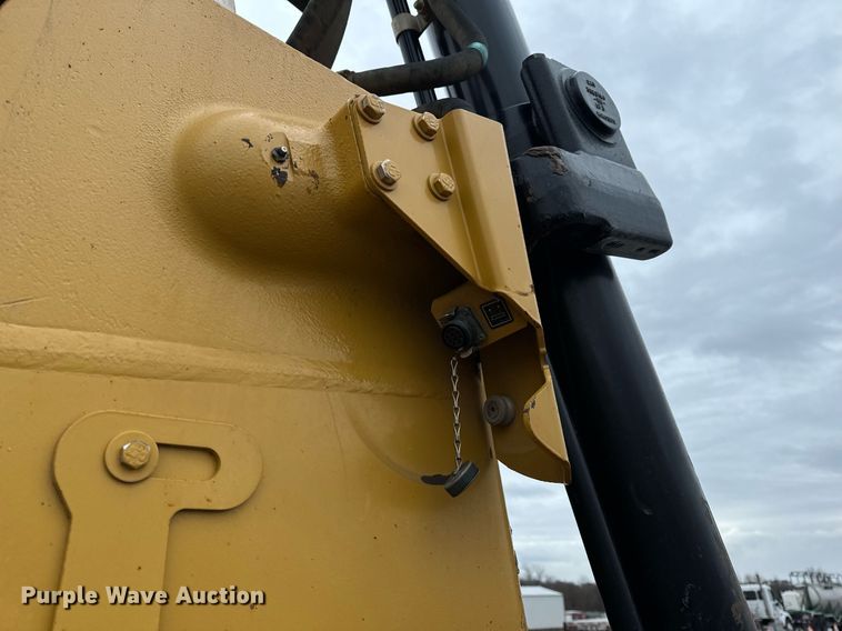 image for item NM9077 2012 Caterpillar D8T  dozer