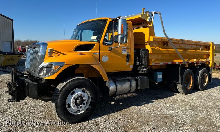 image for item NM9089 2011 International 7400 SFA  dump truck