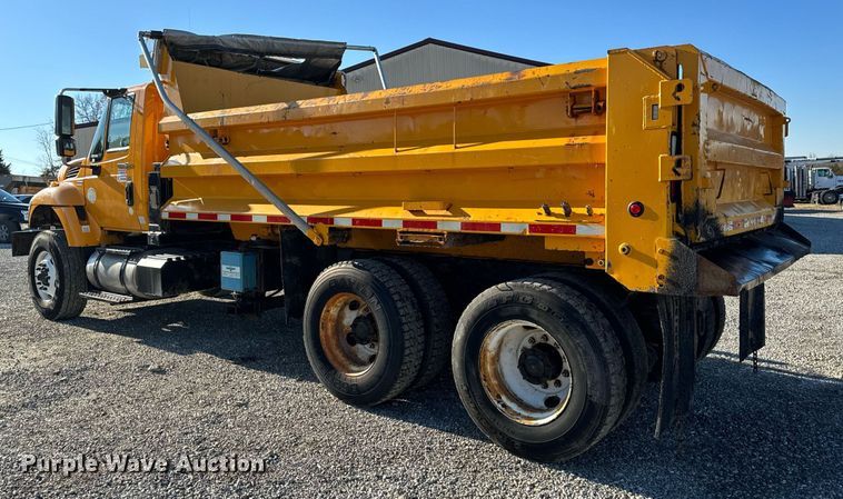 image for item NM9089 2011 International 7400 SFA  dump truck