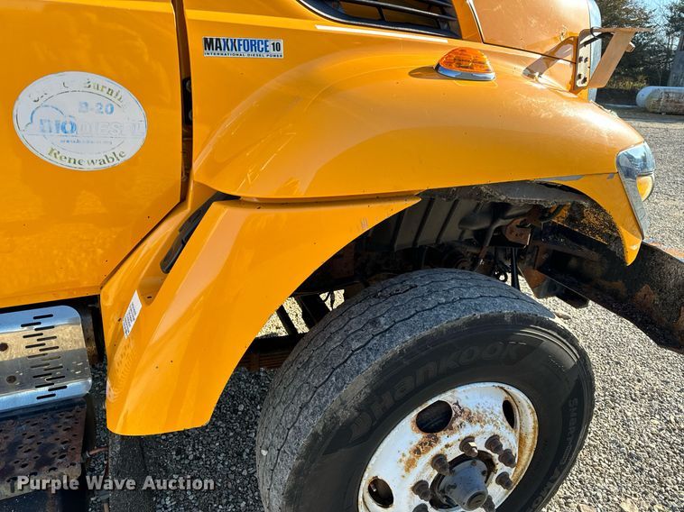 image for item NM9089 2011 International 7400 SFA  dump truck