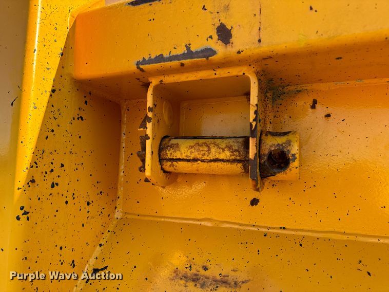 image for item NM9089 2011 International 7400 SFA  dump truck