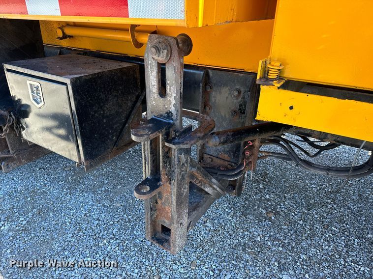 image for item NM9089 2011 International 7400 SFA  dump truck