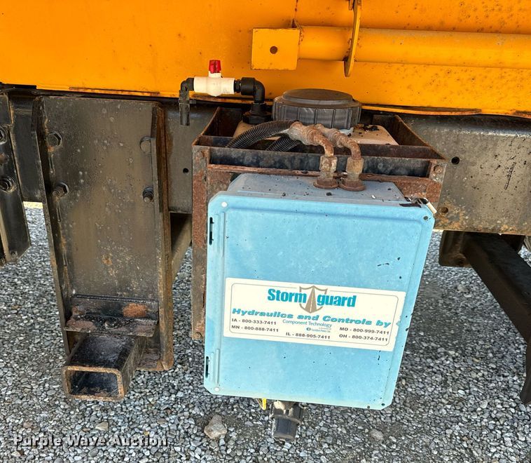 image for item NM9089 2011 International 7400 SFA  dump truck