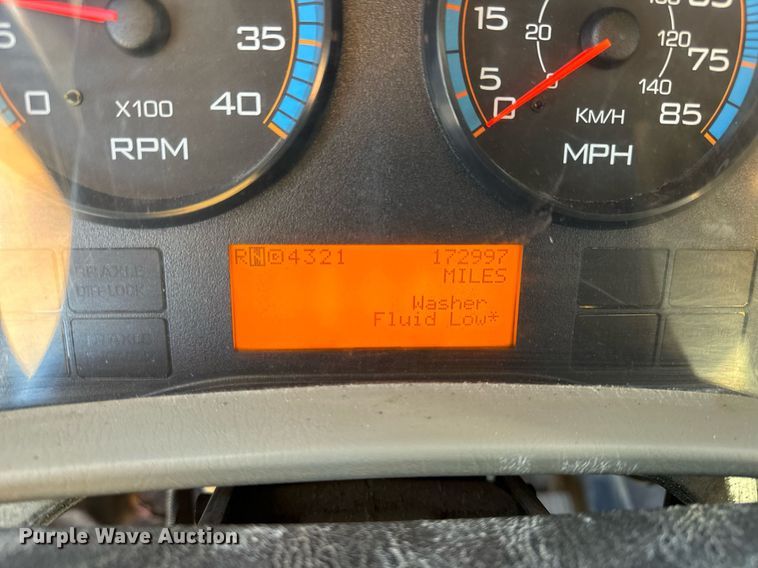 image for item NM9089 2011 International 7400 SFA  dump truck