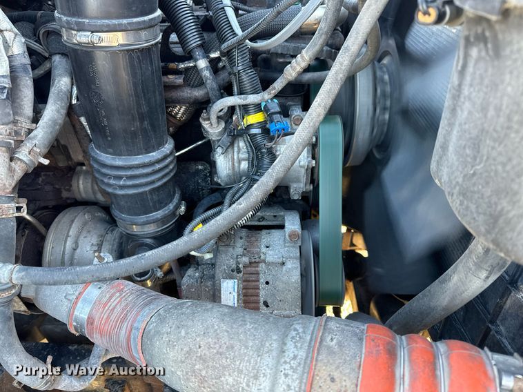 image for item NM9089 2011 International 7400 SFA  dump truck