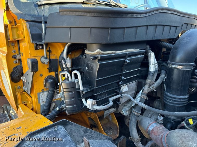 image for item NM9089 2011 International 7400 SFA  dump truck