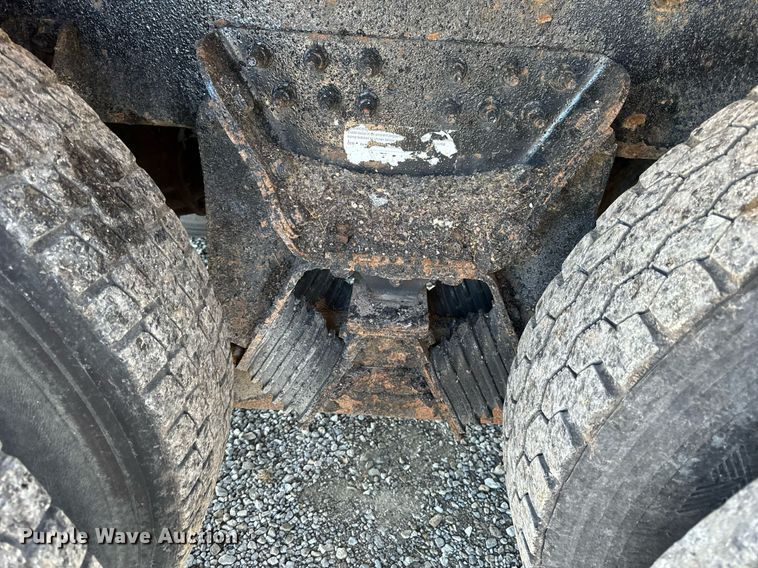 image for item NM9089 2011 International 7400 SFA  dump truck