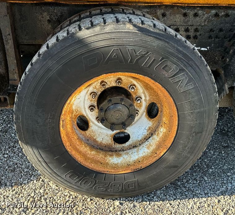 image for item NM9089 2011 International 7400 SFA  dump truck