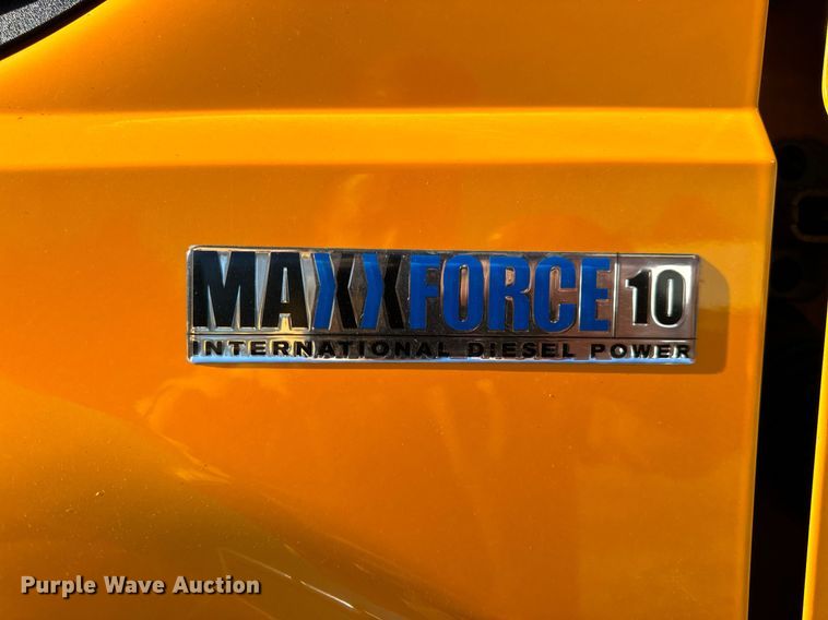 image for item NM9089 2011 International 7400 SFA  dump truck