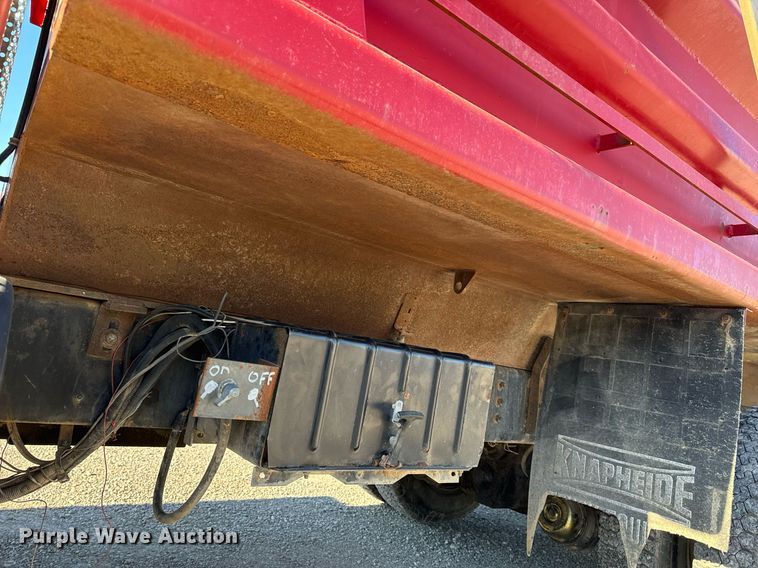 image for item NM9097 2002 International 2554  dump truck