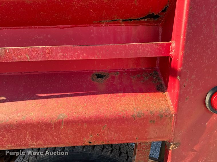 image for item NM9097 2002 International 2554  dump truck