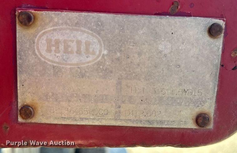 image for item NM9097 2002 International 2554  dump truck