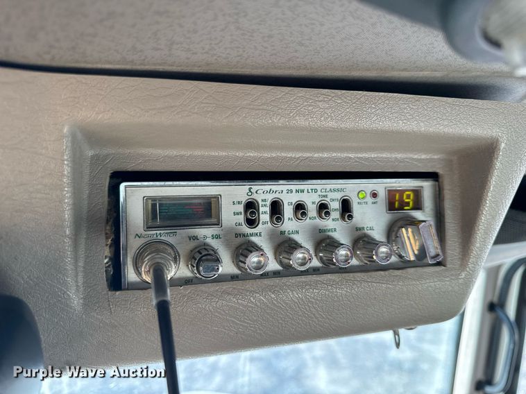 image for item NM9097 2002 International 2554  dump truck