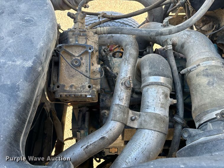 image for item NM9097 2002 International 2554  dump truck