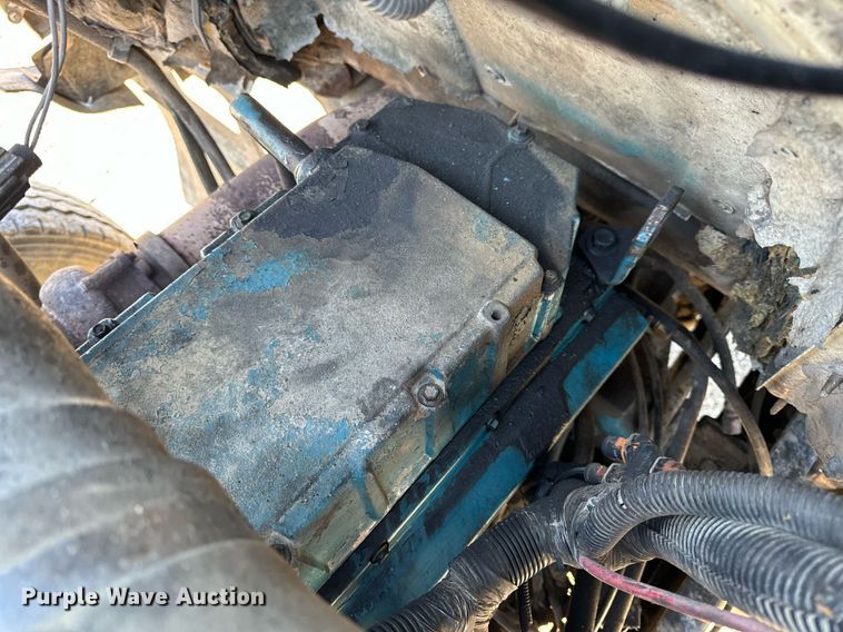 image for item NM9097 2002 International 2554  dump truck