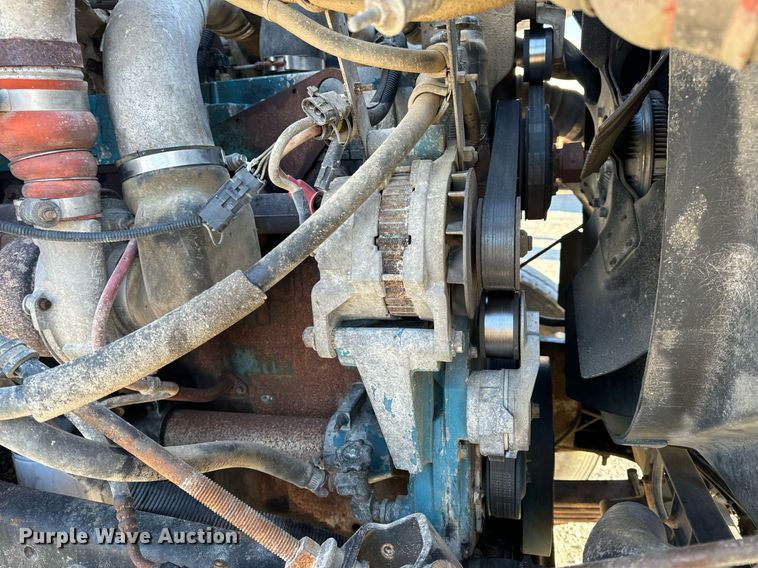 image for item NM9097 2002 International 2554  dump truck