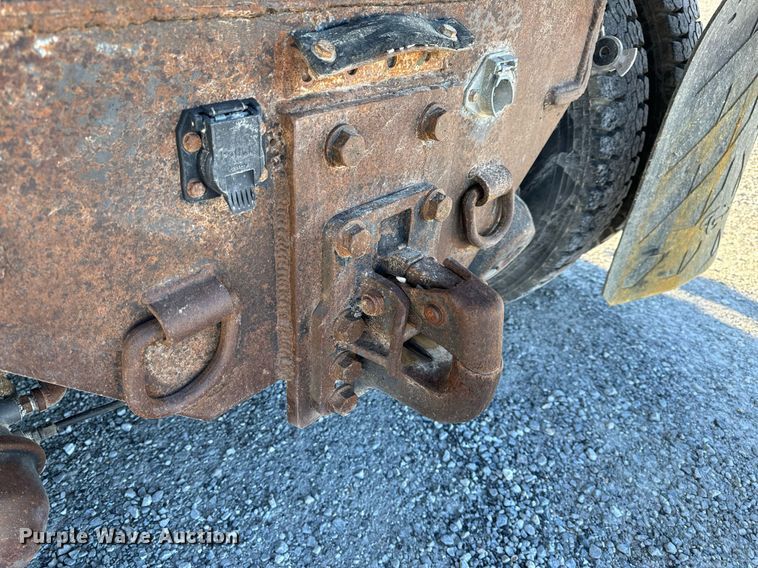 image for item NM9097 2002 International 2554  dump truck