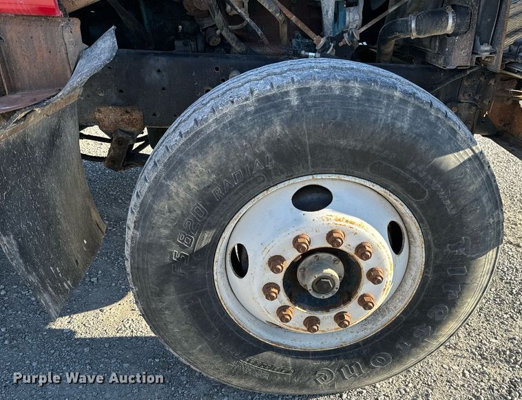 image for item NM9097 2002 International 2554  dump truck