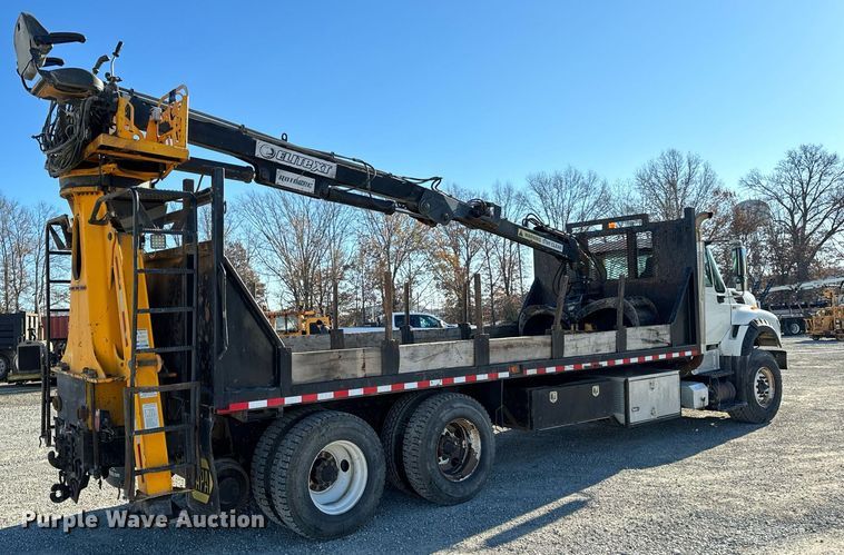 image for item NM9098 2011 International WorkStar 7600 SBA  grapple crane truck