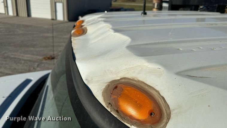 image for item NM9098 2011 International WorkStar 7600 SBA  grapple crane truck