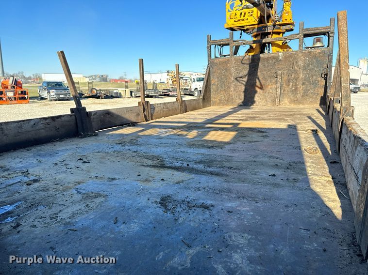 image for item NM9098 2011 International WorkStar 7600 SBA  grapple crane truck