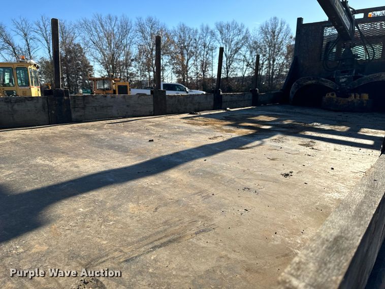 image for item NM9098 2011 International WorkStar 7600 SBA  grapple crane truck