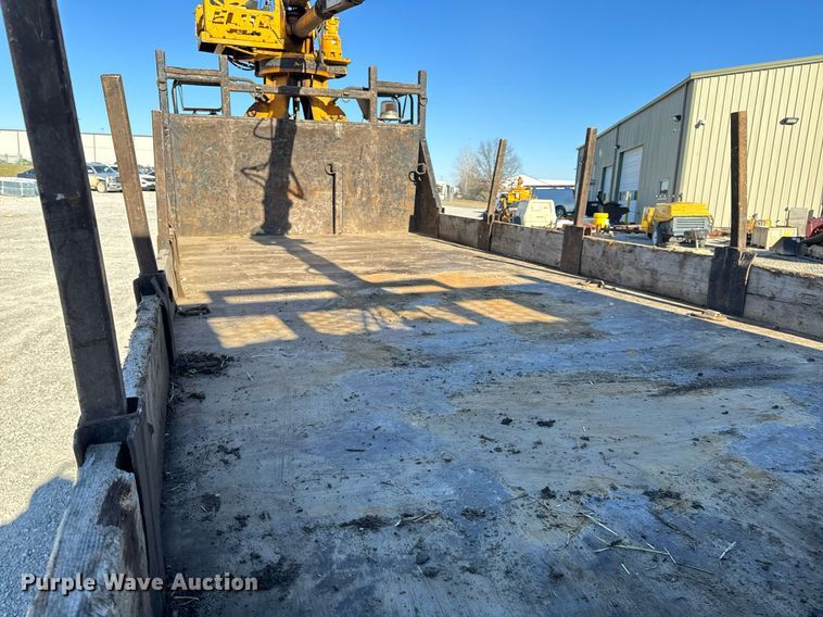 image for item NM9098 2011 International WorkStar 7600 SBA  grapple crane truck