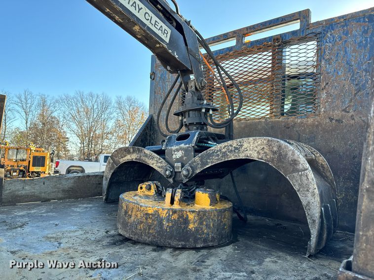 image for item NM9098 2011 International WorkStar 7600 SBA  grapple crane truck