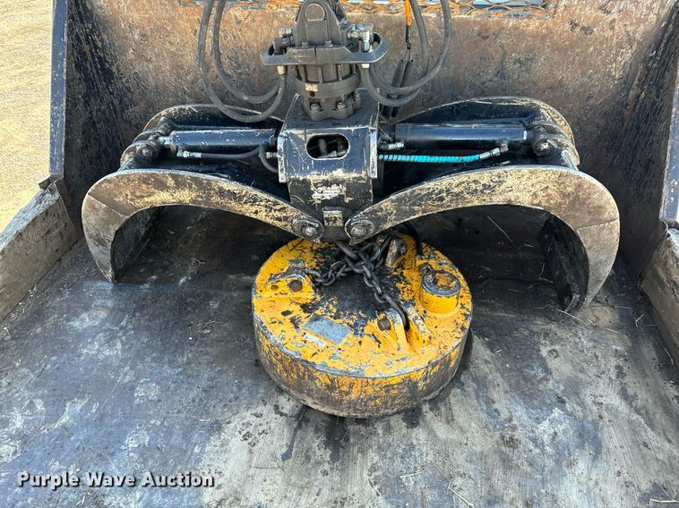 image for item NM9098 2011 International WorkStar 7600 SBA  grapple crane truck