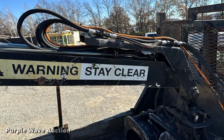 image for item NM9098 2011 International WorkStar 7600 SBA  grapple crane truck