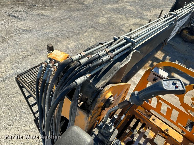 image for item NM9098 2011 International WorkStar 7600 SBA  grapple crane truck