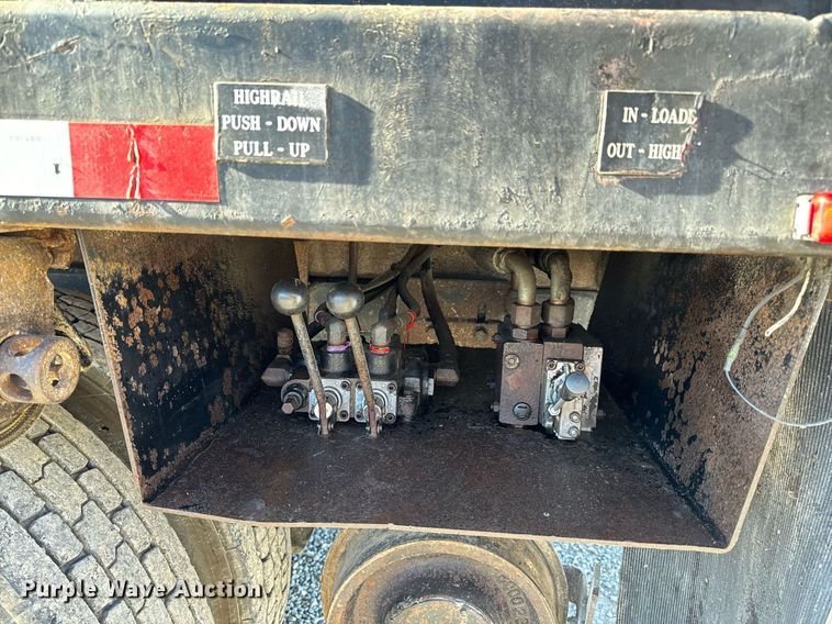 image for item NM9098 2011 International WorkStar 7600 SBA  grapple crane truck