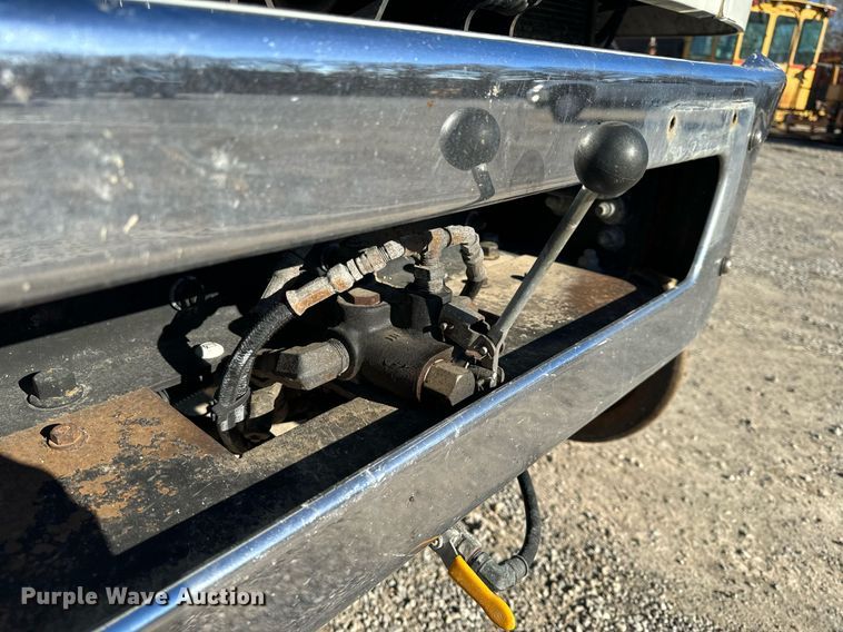 image for item NM9098 2011 International WorkStar 7600 SBA  grapple crane truck