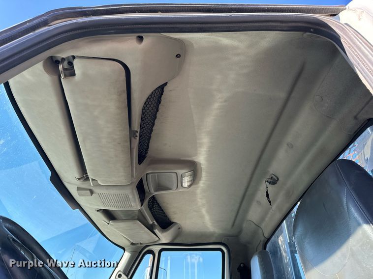 image for item NM9098 2011 International WorkStar 7600 SBA  grapple crane truck