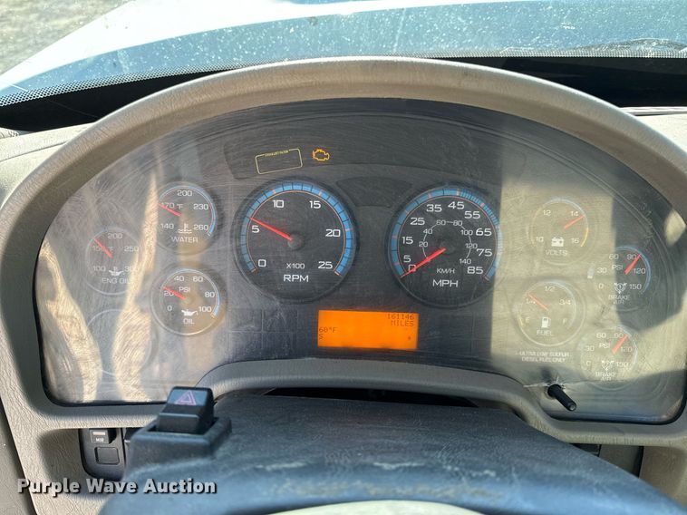 image for item NM9098 2011 International WorkStar 7600 SBA  grapple crane truck