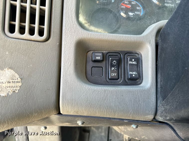 image for item NM9098 2011 International WorkStar 7600 SBA  grapple crane truck