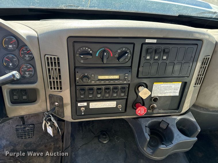 image for item NM9098 2011 International WorkStar 7600 SBA  grapple crane truck