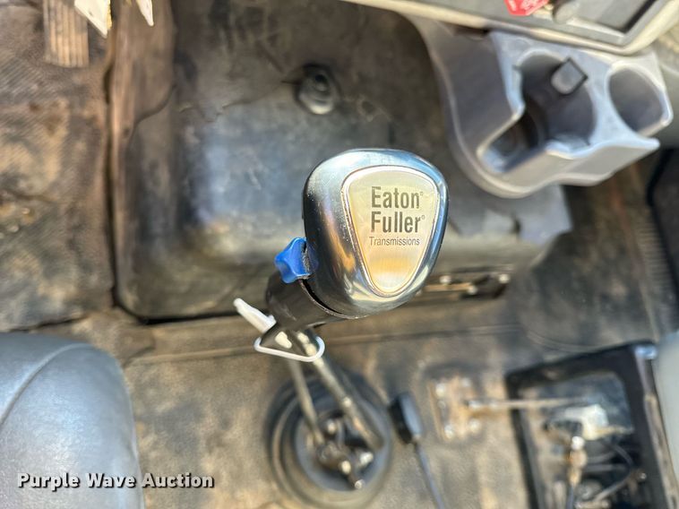 image for item NM9098 2011 International WorkStar 7600 SBA  grapple crane truck