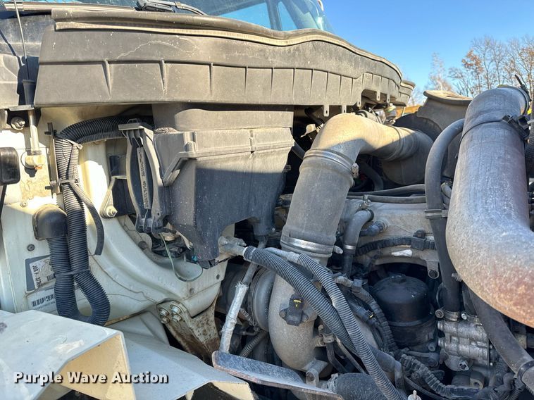 image for item NM9098 2011 International WorkStar 7600 SBA  grapple crane truck