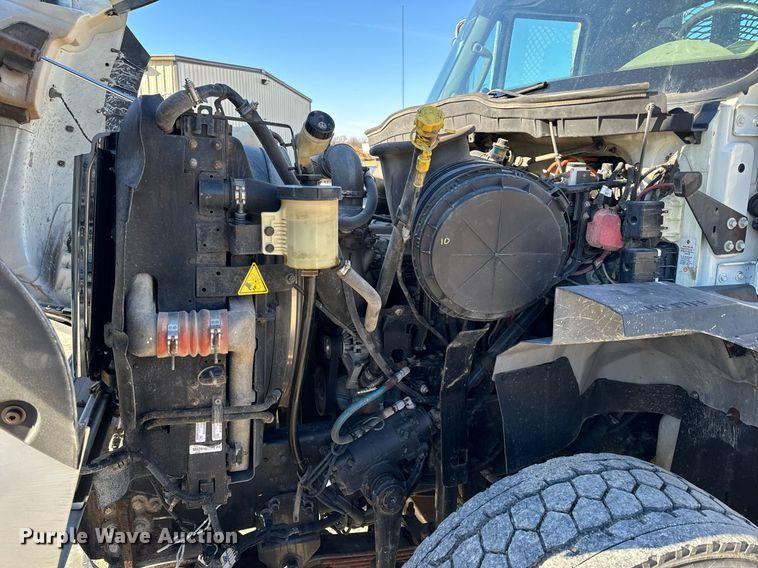 image for item NM9098 2011 International WorkStar 7600 SBA  grapple crane truck