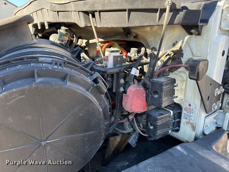 image for item NM9098 2011 International WorkStar 7600 SBA  grapple crane truck