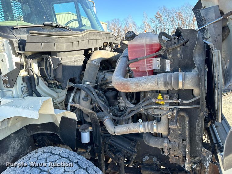 image for item NM9098 2011 International WorkStar 7600 SBA  grapple crane truck