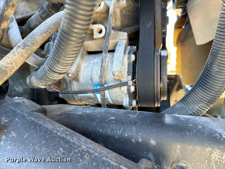 image for item NM9098 2011 International WorkStar 7600 SBA  grapple crane truck