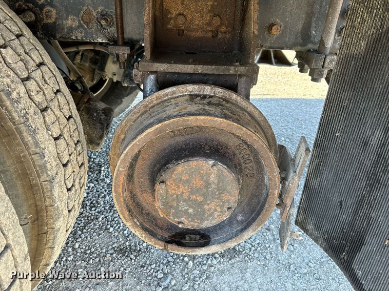 image for item NM9098 2011 International WorkStar 7600 SBA  grapple crane truck