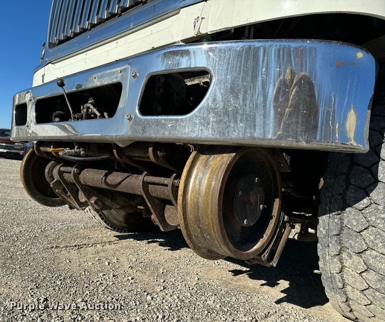 image for item NM9098 2011 International WorkStar 7600 SBA  grapple crane truck