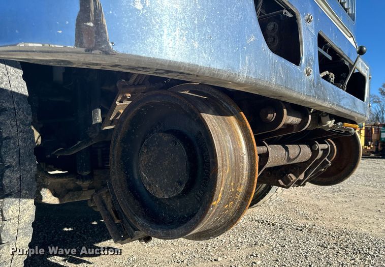 image for item NM9098 2011 International WorkStar 7600 SBA  grapple crane truck