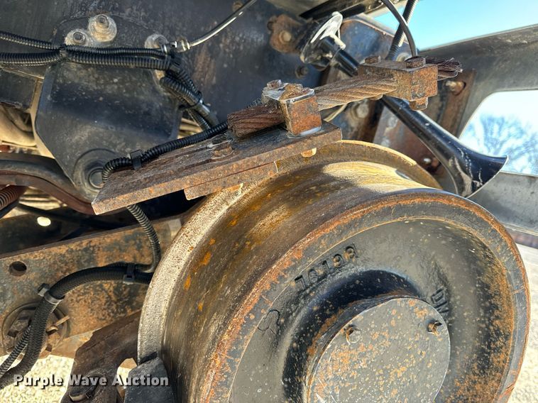 image for item NM9098 2011 International WorkStar 7600 SBA  grapple crane truck