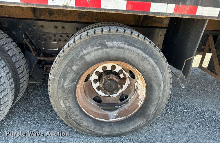 image for item NM9098 2011 International WorkStar 7600 SBA  grapple crane truck