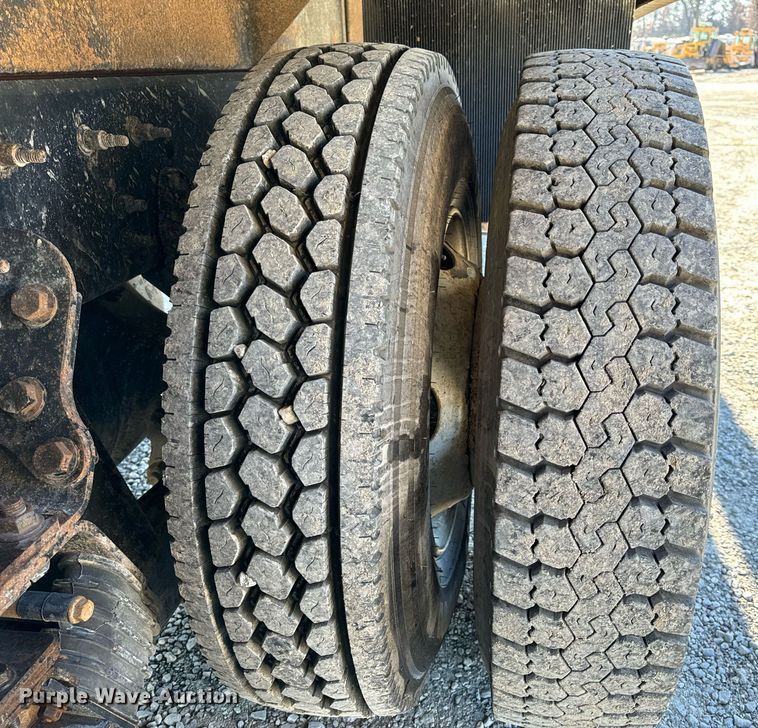 image for item NM9098 2011 International WorkStar 7600 SBA  grapple crane truck